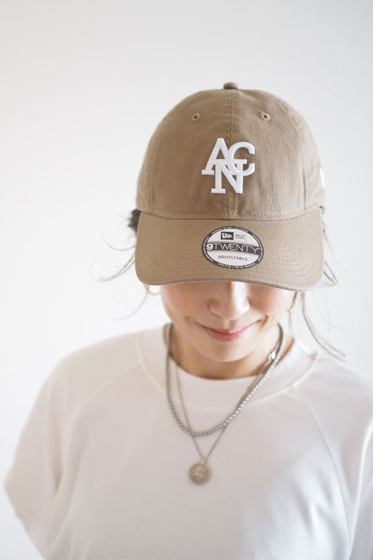 NEW ERA×ANIECA キャップ